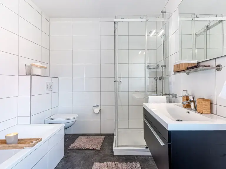 Bathroom with bathtub