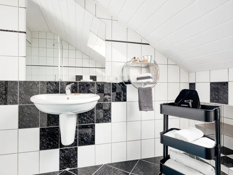 Toilet area in bathroom at Stay Eden AMBER GLOW