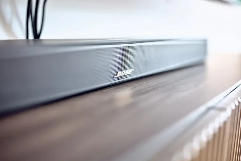 BOSE soundbar as part of the premium entertainment setup at CORAL BLOOM