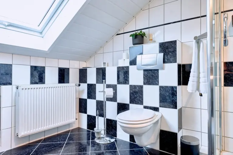 Toilet area in bathroom at Stay Eden AMBER GLOW