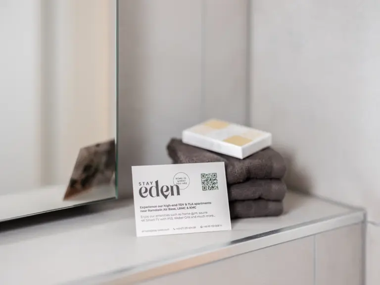 Towels and guest amenities in the bathroom at PEARL SILVER